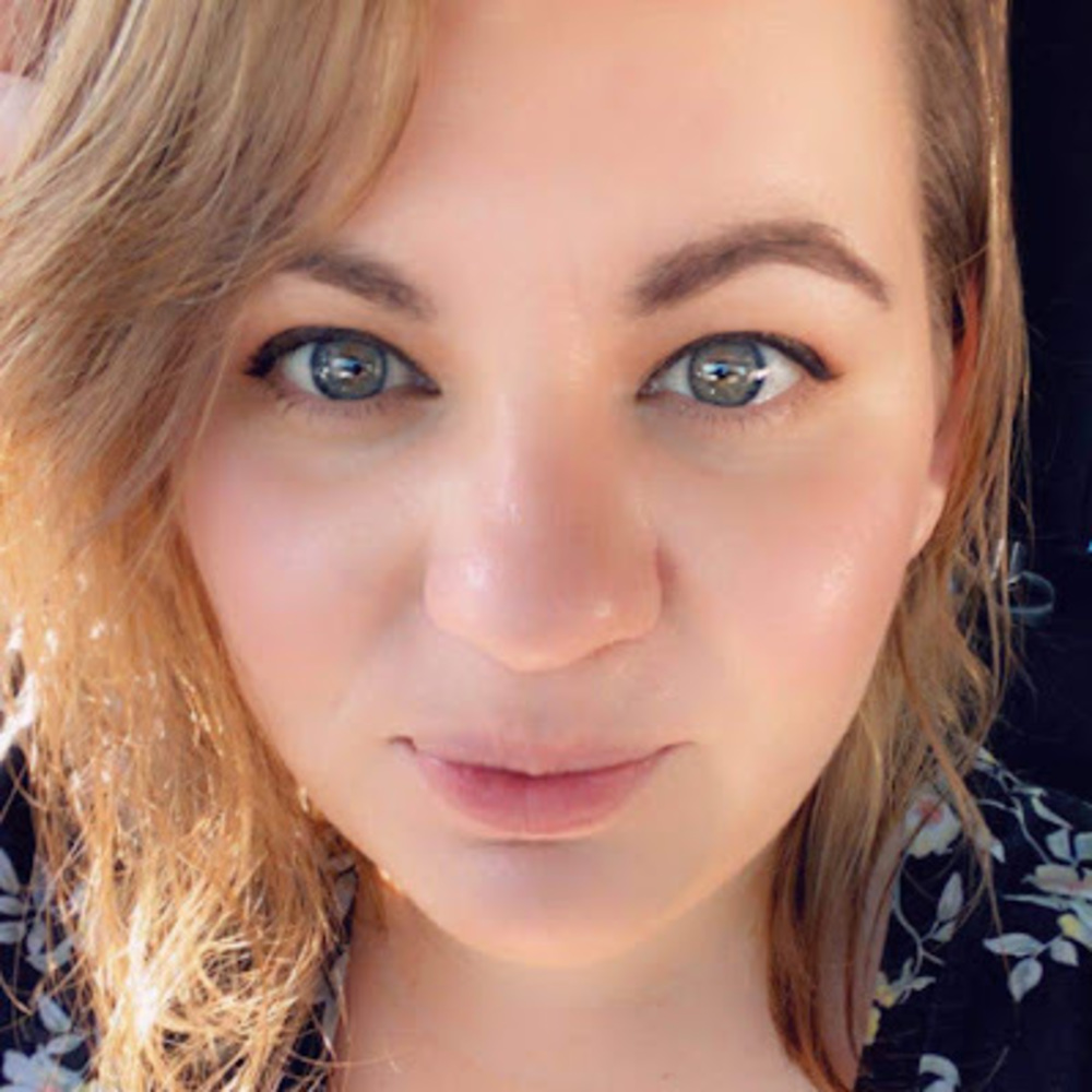 Meet your Posher, Ayla